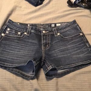 Miss me shorts size 31